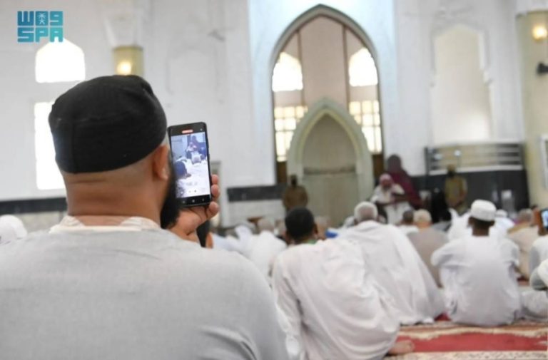 محاضرتان توعويتان في مسجد الخيف بتنظيم “الشؤون الإسلامية”