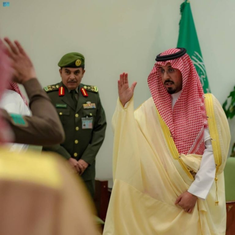 محافظ الخرج يرحب برؤساء المراكز وأعضاء اللجنة الأمنية