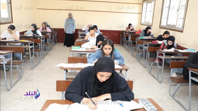 محظورات امتحانات الثانوية العامة 2025 يجب تجنبها
تحذيرات ضرورية لطلاب الثانوية العامة 2025
اجتياز امتحانات الثانوية العامة 2025 يتطلب تجنب هذه المحظورات
نصائح مهمة لطلاب الثانوية العامة 2025 لتفادي المحظورات