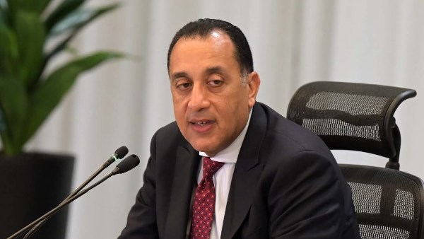 مدبولي يتفقد خدمات القافلة بالبحيرة
البدء بزيارة ميدانية في البحيرة
زيارة رئيس الوزراء تعكس أهمية المشروعات المكتملة
