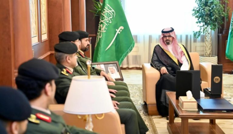 نائب أمير جازان يستلم التقرير السنوي لسجون المنطقة لعام 2024