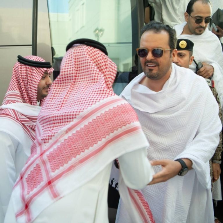 نائب أمير مكة يتفقد خدمات الحج في منى