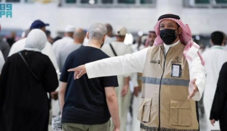 نجاح ملحوظ لخدمة “اسألني” في حج 1446هـ مع تجاوز عدد المستفيدين مليونًا