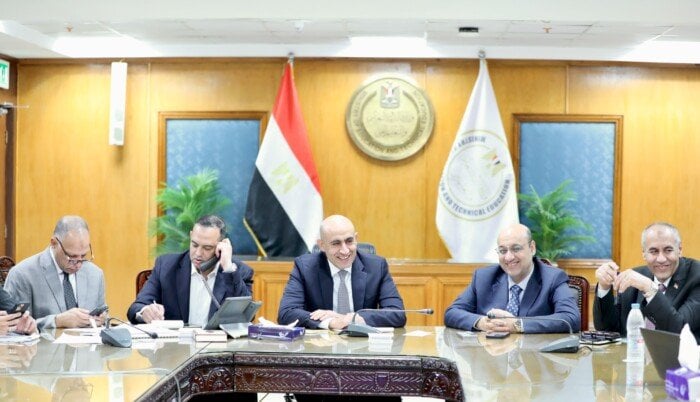 وزير التعليم يؤكد ضرورة الالتزام بالإجراءات الاحترازية في امتحانات الثانوية العامة