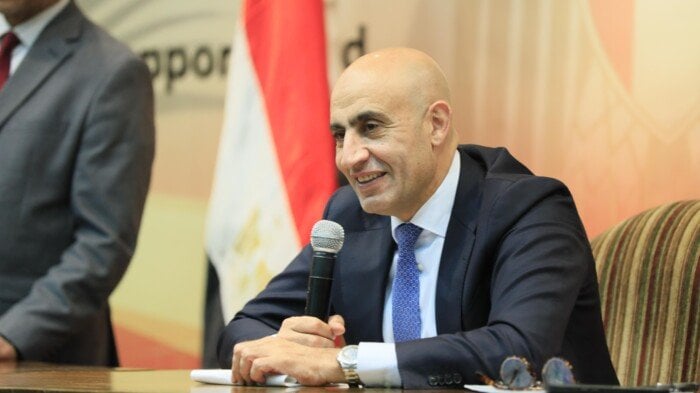 وزير التعليم يعلن توزيع «البوكليت» التعليمي مع الكتب المدرسية العام المقبل