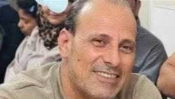 وزير العمل يكرم السائق الشهيد خالد شوقي ويخصص 200 ألف جنيه لأسرة الراحل