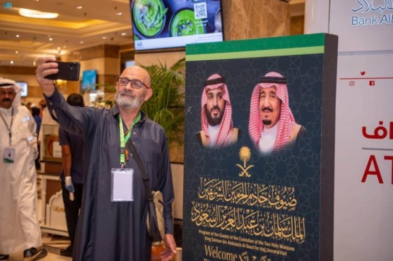 وصول ضيوف برنامج خادم الحرمين إلى المدينة المنورة
