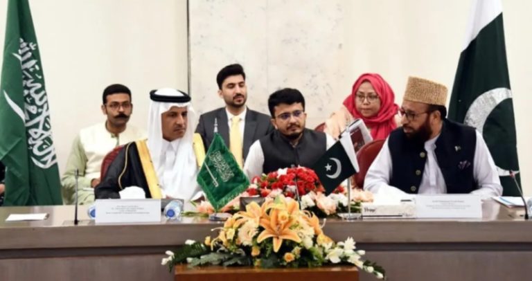 وفد الشورى يتوجه إلى البرلمان الباكستاني في زيارة رسمية
