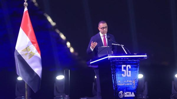 ڤودافون مصر تطلق تكنولوجيا 5G مع تغطية موسعة في البلاد
خبرات عالمية تدعم جهود التحول الرقمي لدى ڤودافون مصر
توسيع شبكة 5G في مصر بتقنيات متقدمة من ڤودافون
التحول الرقمي في مصر يعزز بفضل تكنولوجيا 5G من ڤودافون