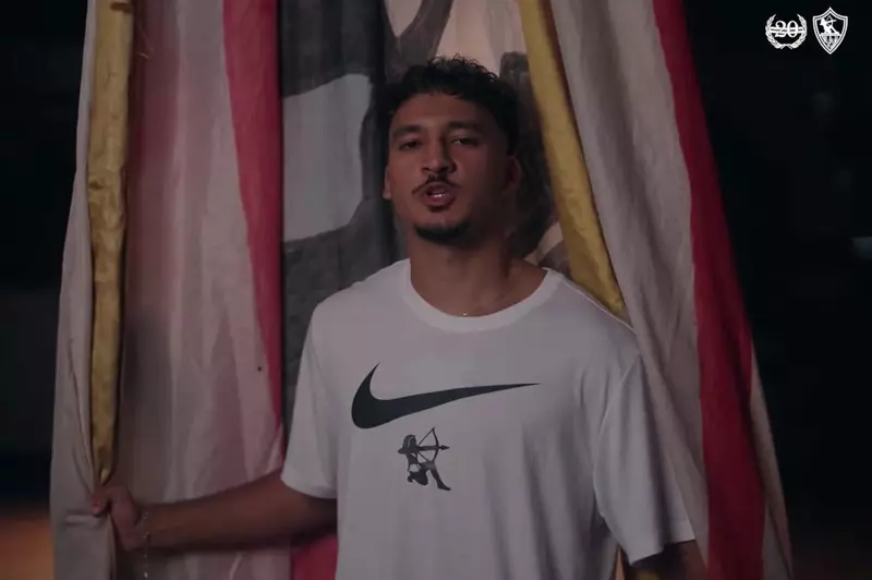 والد أحمد شريف يكشف: ابنه وقع على بياض حباً في الزمالك