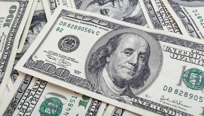 استقرار الدولار قرب أدنى مستوياته في 3 سنوات ونصف
