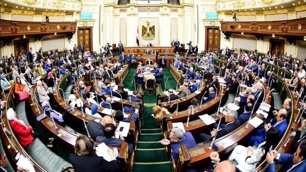 الجلسة العامة تبدأ… نواب البرلمان يستعدون لحسم تعديلات قانون المهن الطبية