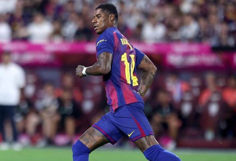 راشفورد: أستعد للاستماع لفليك ولعب أمام جماهير برشلونة تجربة رائعة