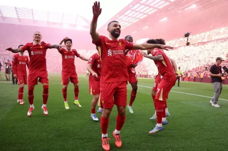 سلوت يتجنب الإفصاح عن نائب قائد ليفربول في تصريحاته الأخيرة