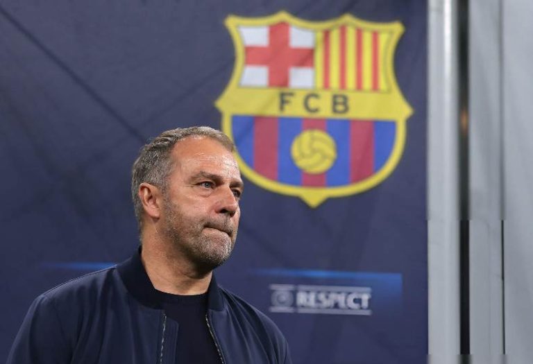 فليك يحدد مستقبل أراوخو ويكشف عن وضع راشفورد وتير شتيجن في برشلونة
