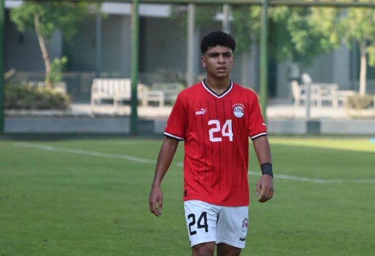 فيريرا يفكر في تصعيد لاعب شاب لتعزيز صفوف الزمالك في التدريبات