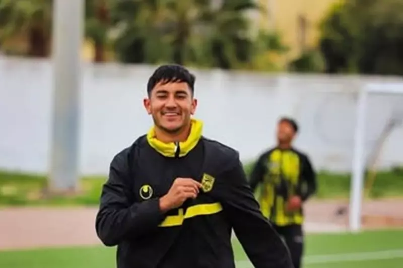 لاعب البنزرتي يوضح تفاصيل عرض الأهلي لخلافة معلول في حديث مع يلا كورة