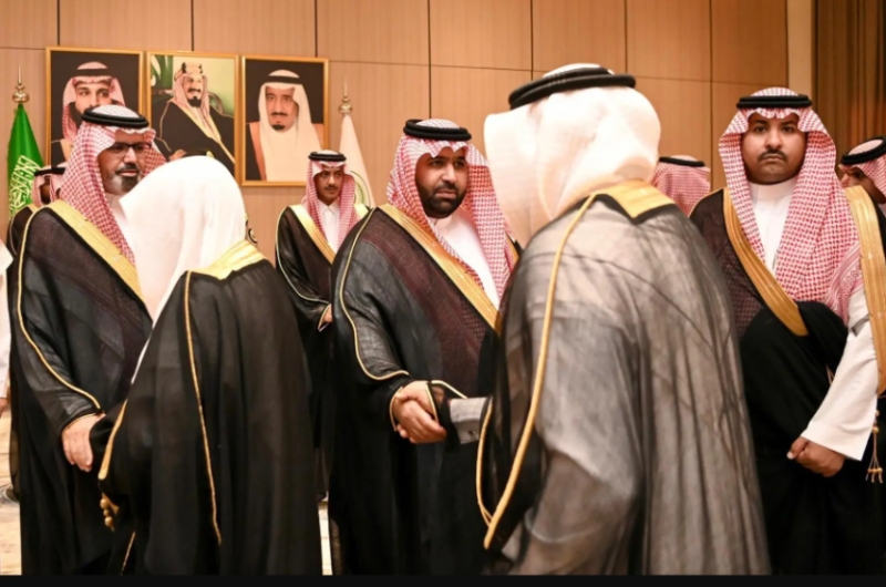 لقاء أمير جازان ونائبه بمشايخ وأهالي محافظة ضمد لمناقشة المشروعات التنموية