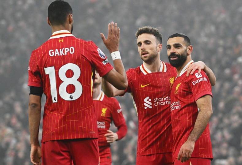 لقاء إنساني منتظر بين ليفربول ويوكوهاما: الموعد والقنوات والتشكيل المتوقع