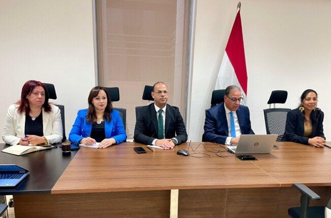 لقاء افتراضي يجمع نائب وزير الخارجية مع أوائل الثانوية العامة المصريين بالكويت وأسرهم
