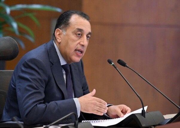 متابعة مستمرة من رئيس الوزراء لجهود اللجنة الطبية العليا والاستغاثات في 2025