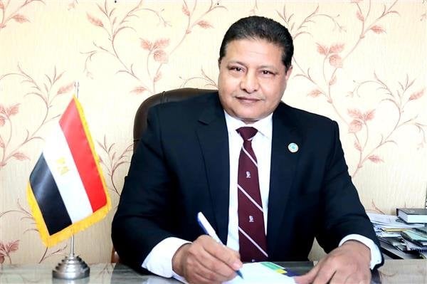 مشروع “درع مصر الأزرق” يقود لتحول اقتصادي منخفض الكربون بحسب السفير مصطفى الشربيني