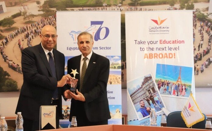مصر للطيران تعلن عن توقيع بروتوكولات تعاون جديدة مع جامعة هليوبوليس وشركات سيكم للاستثمار