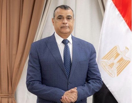 وزير الإنتاج الحربي يلتقي محافظ جنوب سيناء لتعزيز التعاون المشترك
