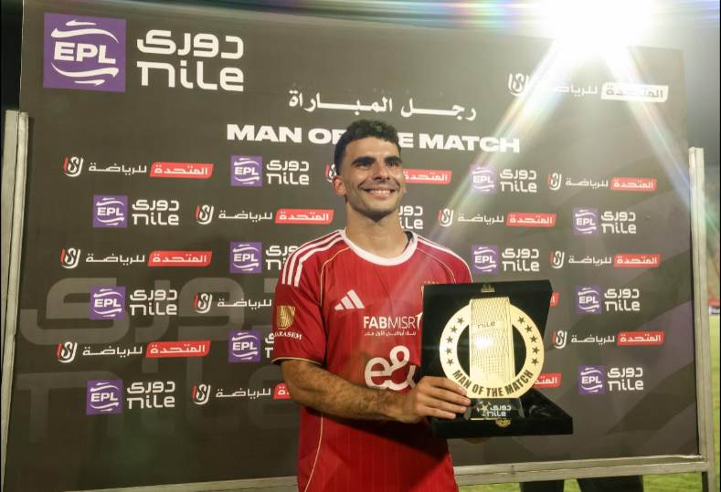 أحمد زيزو يتألق ويقود فوز الأهلي ضد فاركو في مباراة مثيرة بالدوري