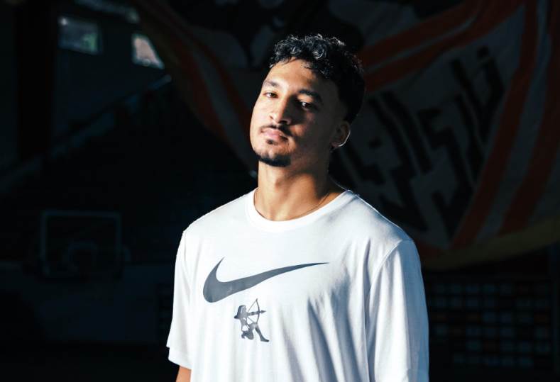 أحمد شريف يبدأ برنامجًا تأهيليًا بعد استبعاده من مواجهة الزمالك والمقاولون