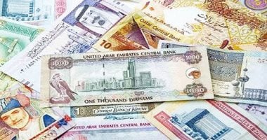 أسعار الدولار والعملات الأجنبية تواصل التذبذب اليوم الاثنين 11 – 8 – 2025