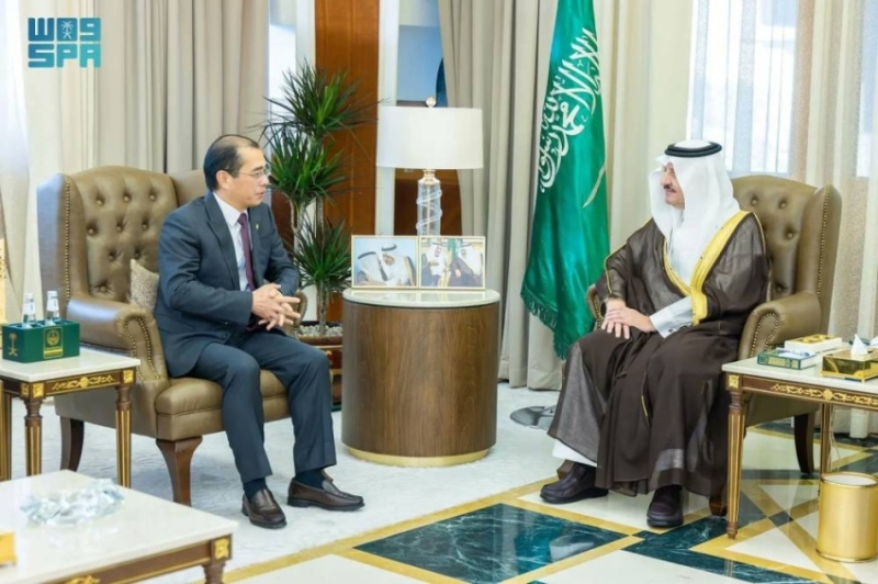 أمير الشرقية يزور مشاريع مجموعة الطاقة الدولية الصينية لتعزيز التعاون الاقتصادي
