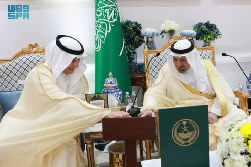 أمير نجران يطلق 29 مشروعًا تنمويًا لتعزيز البيئة وخدمة المجتمع المحلي