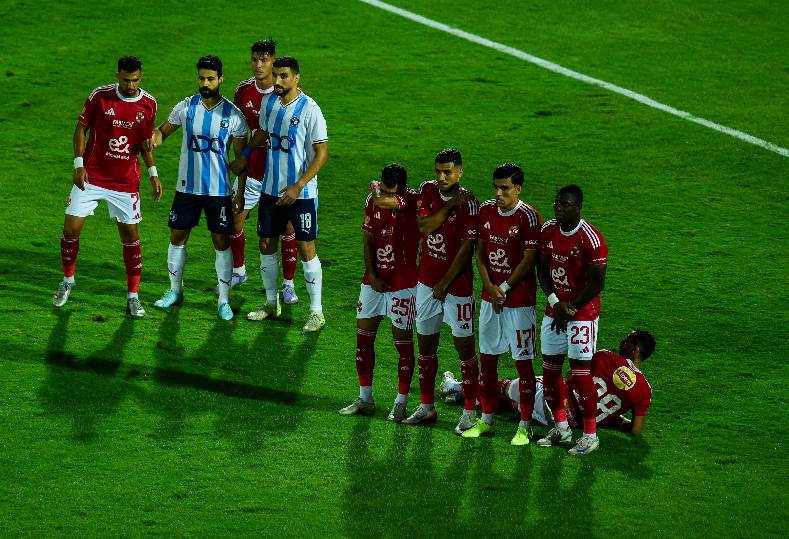 أهداف مباراة الأهلي وبيراميدز في دوري نايل تثير حماس الجماهير في الملعب