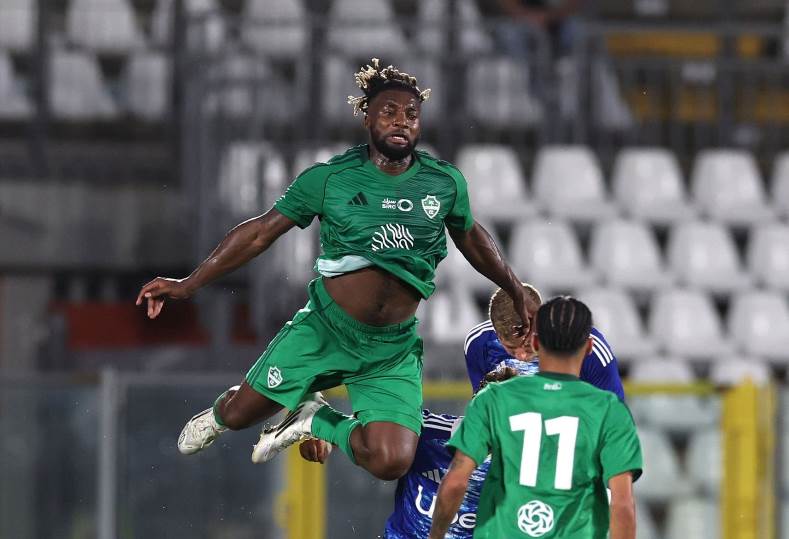 أهلي جدة يفتح أبواب الأمل لماكسيمان بانتقاله إلى كلوب أمريكا المكسيكي
