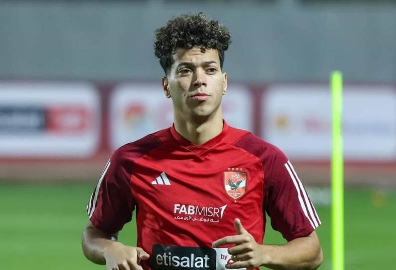 إمام عاشور يستأنف تدريباته مع الأهلي استعدادًا لمواجهة غزل المحلة بالدوري
