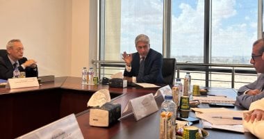 اجتماع وزير السياحة مع رجال أعمال الإسكندرية لتعزيز الاستثمارات السياحية