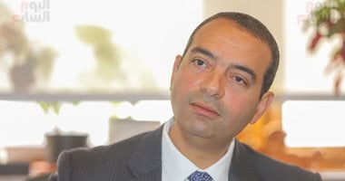 استقالة مفاجئة لرئيس صندوق مصر السيادي من عضوية نايل سات