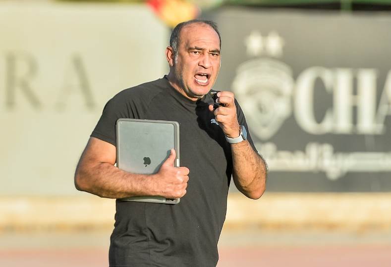 الأهلي يتفاوض مع علي ماهر لخلافة ريبيرو وسط شروط المدرب الجديدة