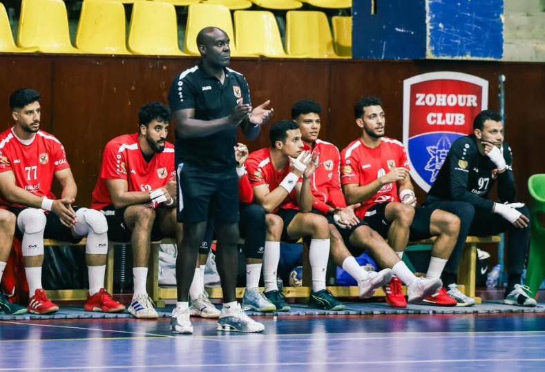 الأهلي يتفوق على الزهور والزمالك يحقق الفوز على سموحة في دوري اليد