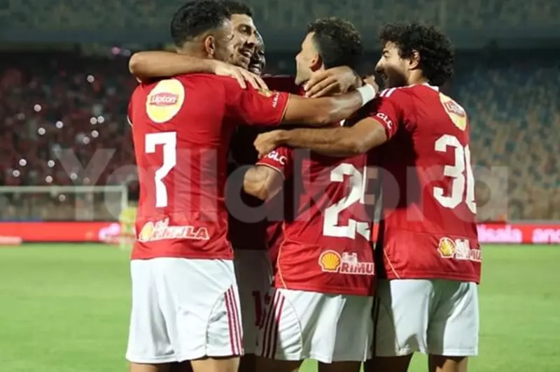الأهلي يتفوق على فاركو بفوز ساحق في مباراة مثيرة وبأرقام لافتة
