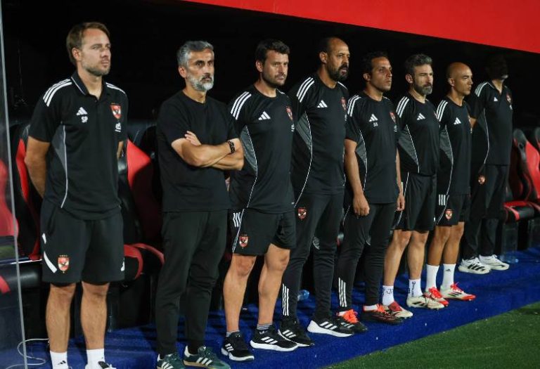 الأهلي يحقق إنجازًا جديدًا بالحصول على كارنيهات الأجهزة الفنية للموسم الجديد