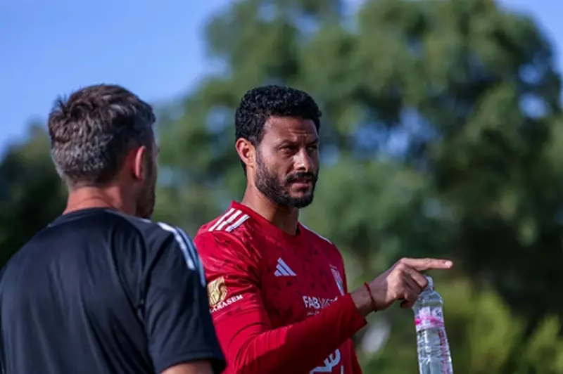 الأهلي يزور الحامول لتقديم العزاء في وفاة والد الشناوي بحضور الخطيب المحتمل