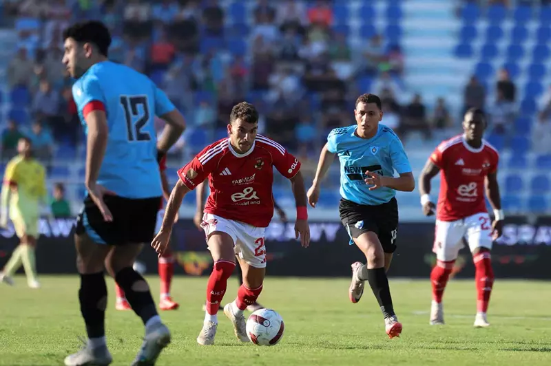 الأهلي يصطدم بعقبة غزل المحلة في مسعاه للدوري رغم الأفضلية في المباراة