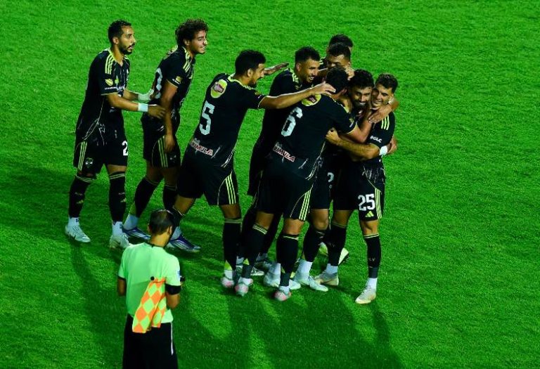 الأهلي يقابل فاركو في دوري نايل بزيزو في الوسط وبن شرقي قائد الهجوم