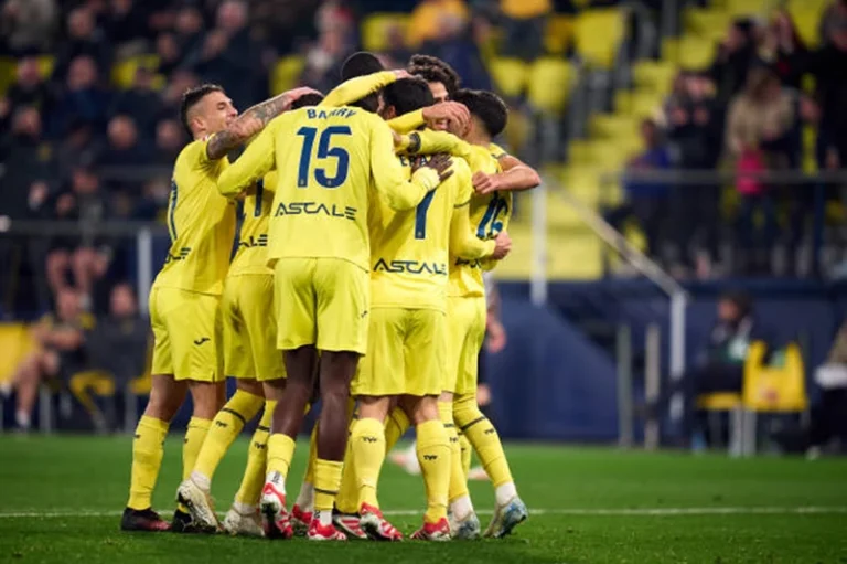 الدوري الإسباني ينطلق بمفاجآت: رايو فاييكانو يهزم جيرونا وفياريال يتفوق على أوفييدو