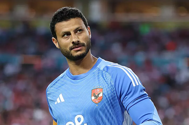 الشناوي يعود للتدريبات مع الأهلي استعدادًا لمواجهة المحلة الهامة