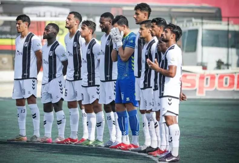 الصفاقسي يحتفل بمؤتمر انتصاره الأول في الدوري التونسي رغم غياب علي معلول