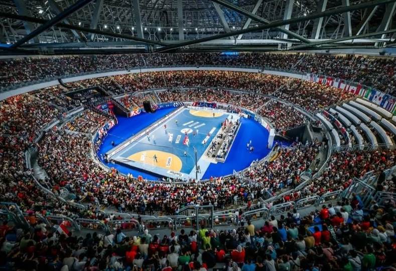 الفراعنة يجذبون الدعم الحماسي في لقاء مصر وإسبانيا بدوري اليد التاريخي