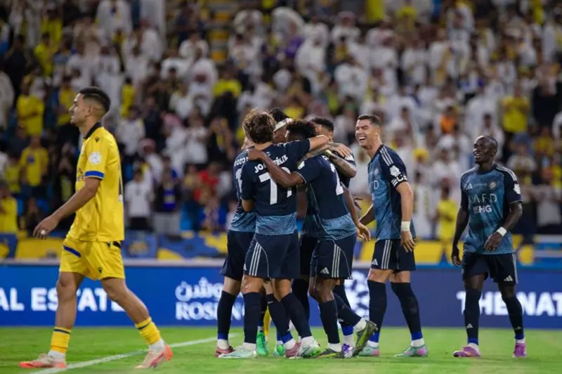 النصر يبعث برسالة قوية لمنافسيه بفوز ساحق على التعاون في الدوري السعودي